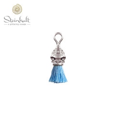 Pendant with tassel