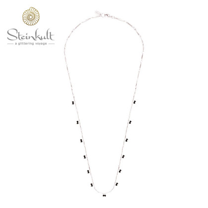 Design Necklace with Onyx Beads
Lenght 85 cm